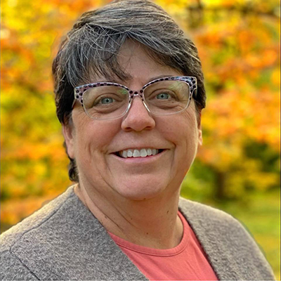 Photo of Tracey Hall